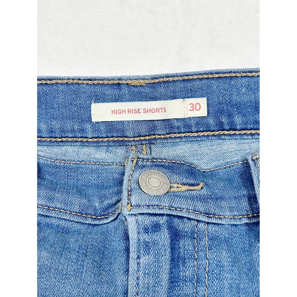 Levis High Rise Distressed Denim Shorts Medium Wash Blue Frayed Hem Size 30 - Picture 2 of 5
